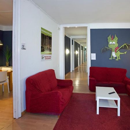 Sant Jordi Alberg Barcelone Extérieur photo